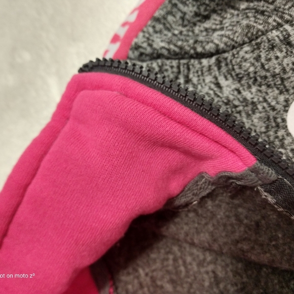 Thrill 94 pull over LOVE - Picture 9 of 9